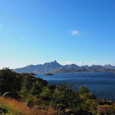 Semesterbostad Mortsund Lofoten